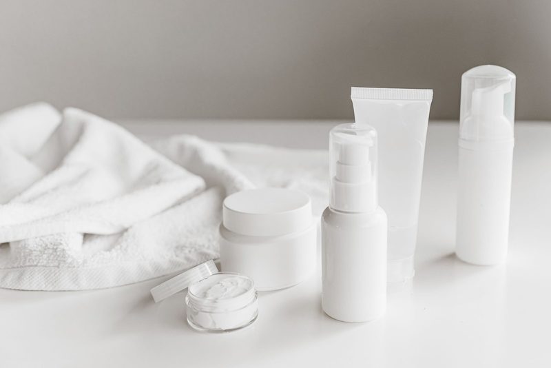 Kosmetik und Nahrungsergänzung – Eilaufträge und Wochenendproduktion bei APOOL WERKE
